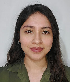 Foto facial de Valeska Cornejo, Tutora profesional de la Dirección de Inclusión UC
