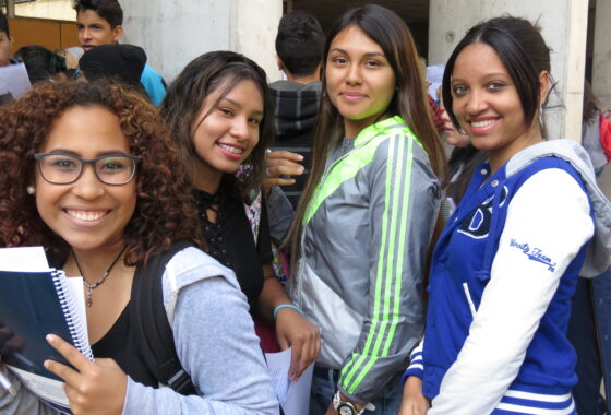 Rostros de estudiantes en Talleres PACE UC 2022