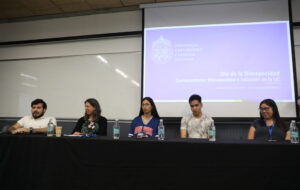 Panelistas conversatorio día de la discapacidad UC